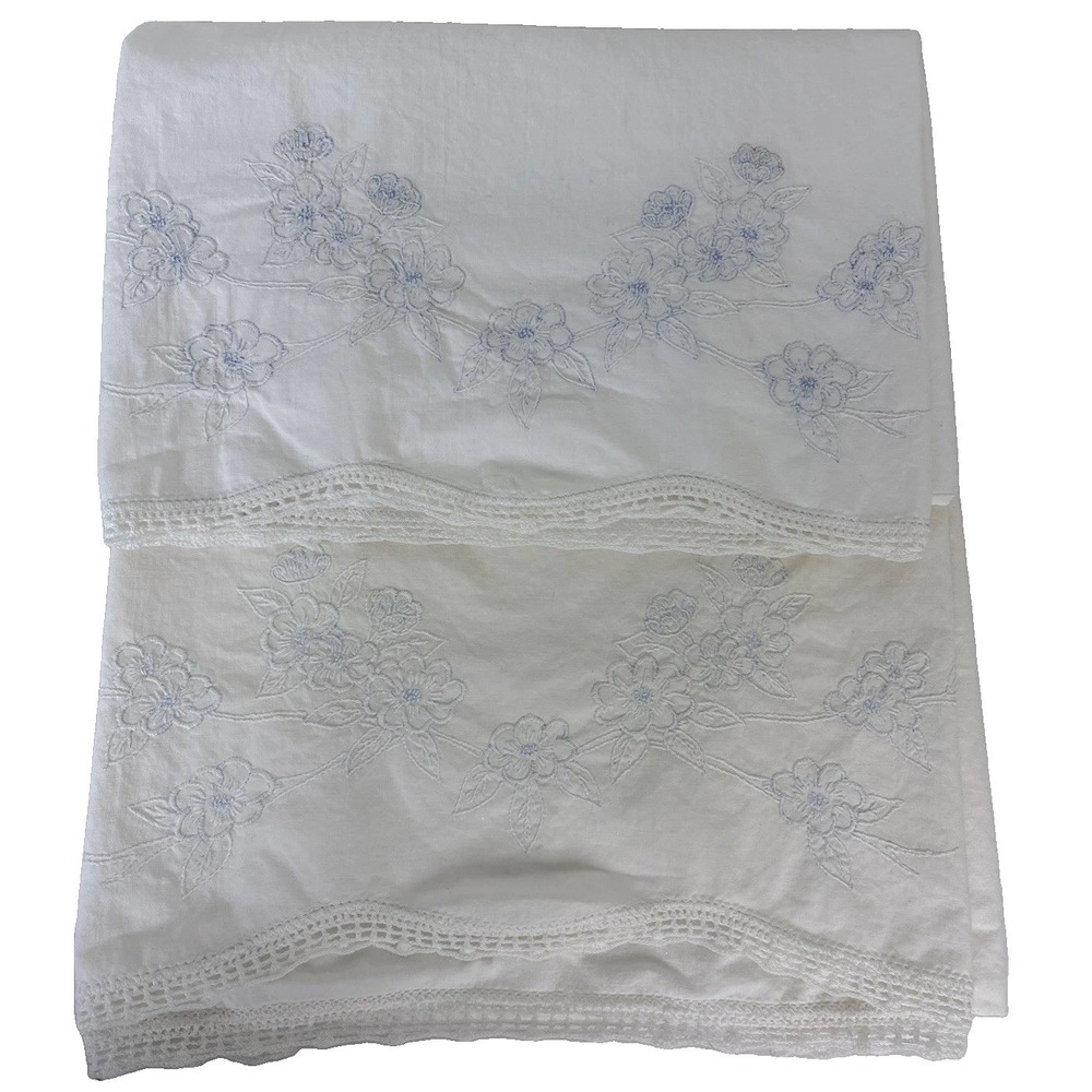 2 Vintage Hand Crochet Lace Pillowcases 20x28 White Floral Embroidered Cottage